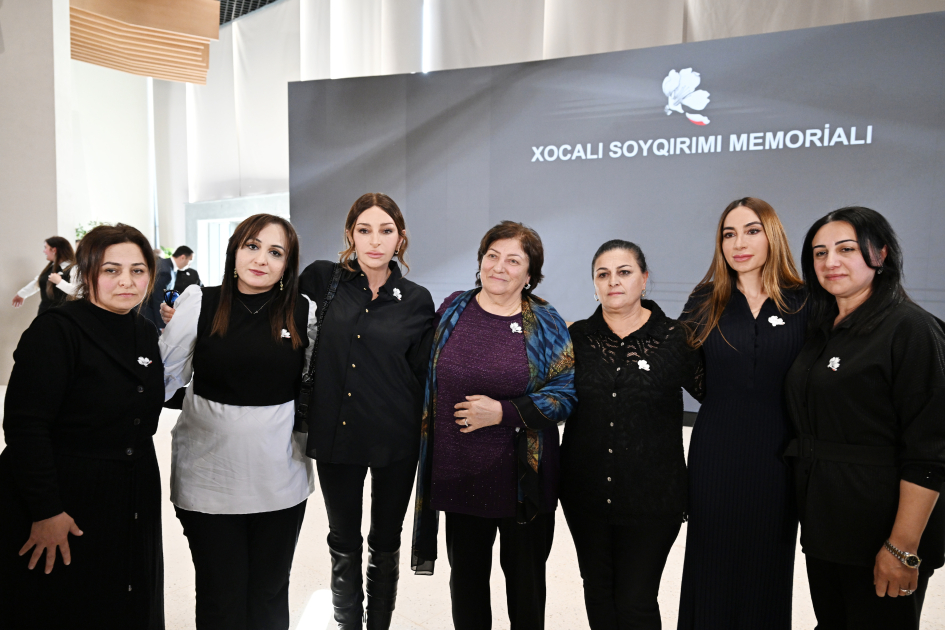 Prezident İlham Əliyev Xocalı Soyqırımı Memorialının açılışında iştirak edib