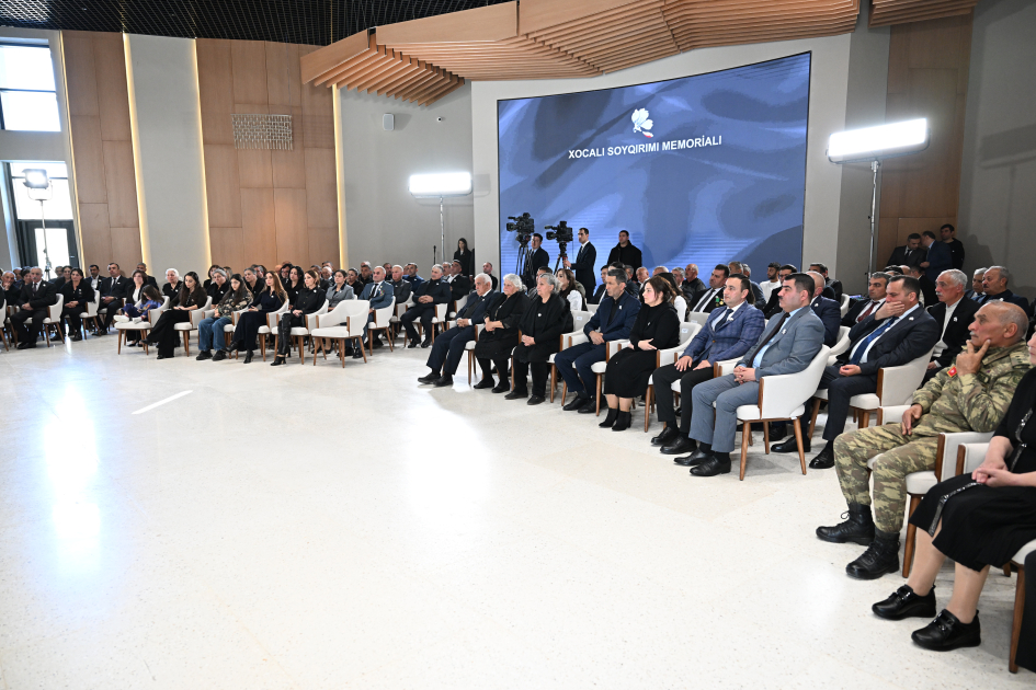 Prezident İlham Əliyev Xocalı Soyqırımı Memorialının açılışında iştirak edib
