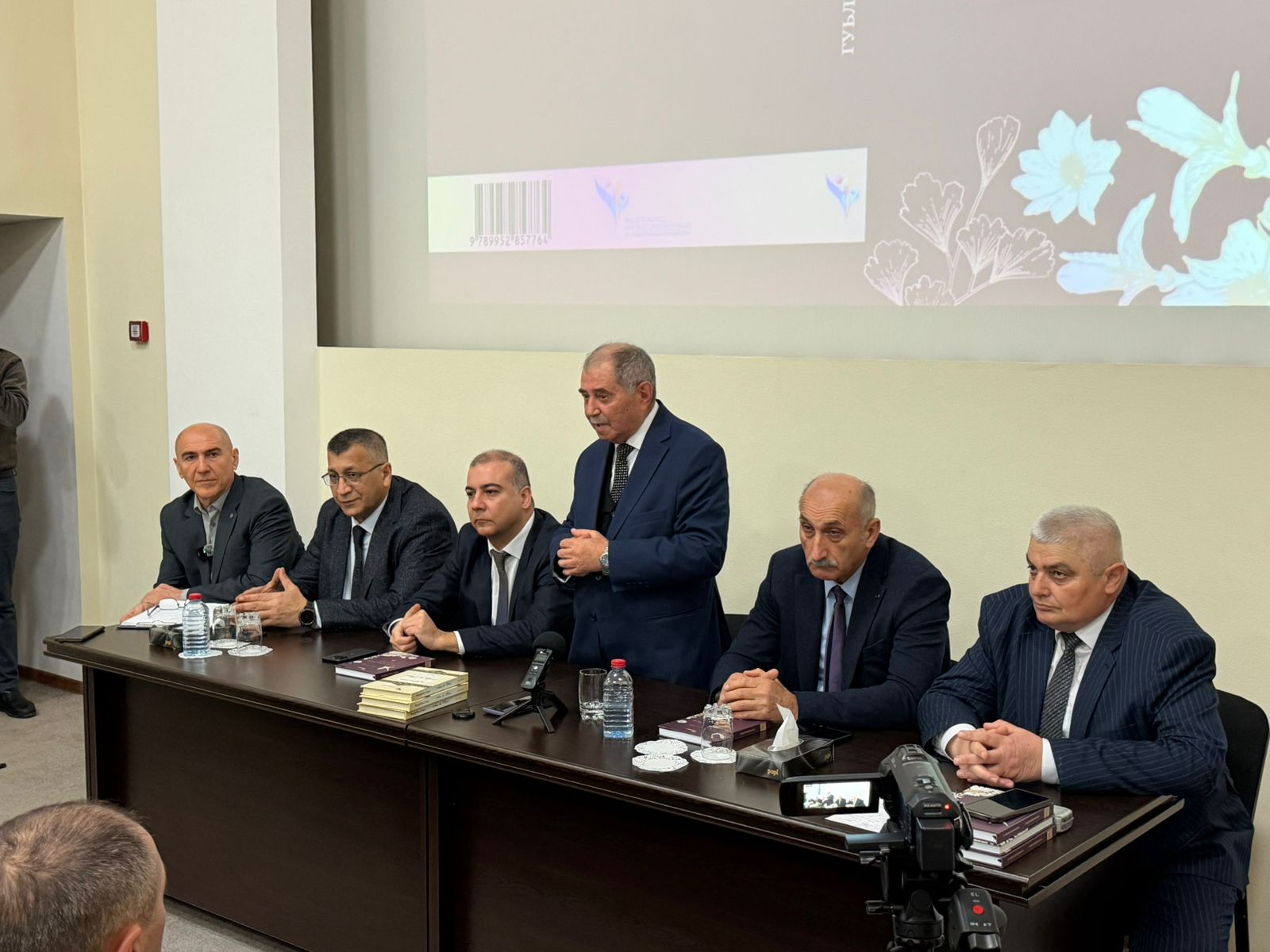 Multikulturalizm Mərkəzi ləzgi dilində kitabların təqdimatını keçirib