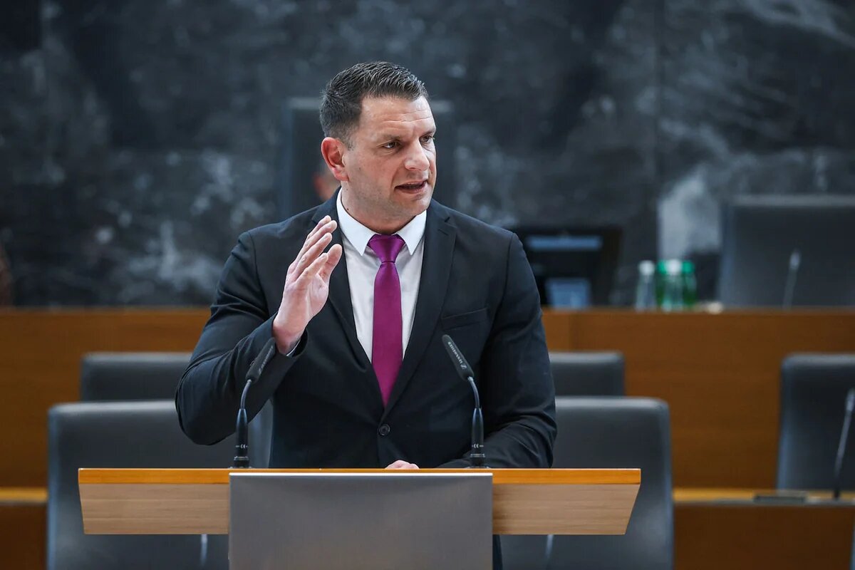 Slovenia considers holding a referendum on withdrawing from NATO