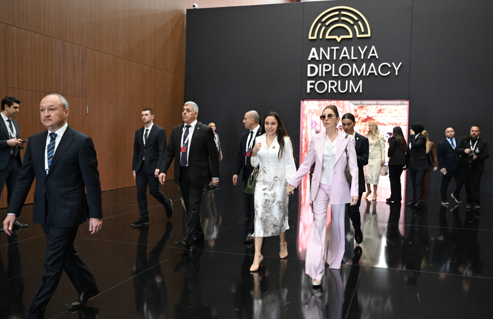 Azerbaijan’s First Lady Mehriban Aliyeva attended panel session on “United for Peace in Palestine: Confronting Scholasticide, Protecting Future” in Antalya
