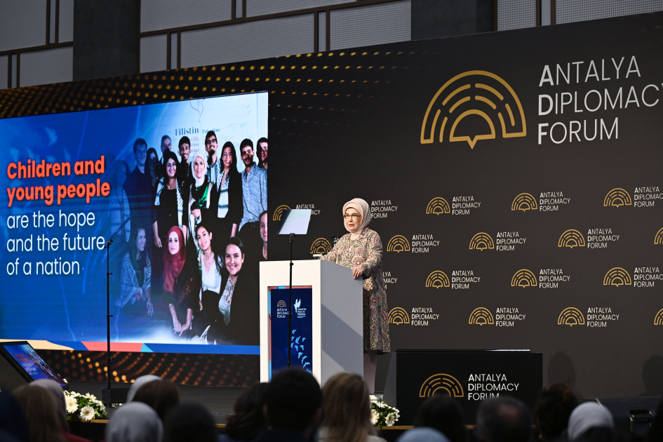 Azerbaijan’s First Lady Mehriban Aliyeva attended panel session on “United for Peace in Palestine: Confronting Scholasticide, Protecting Future” in Antalya