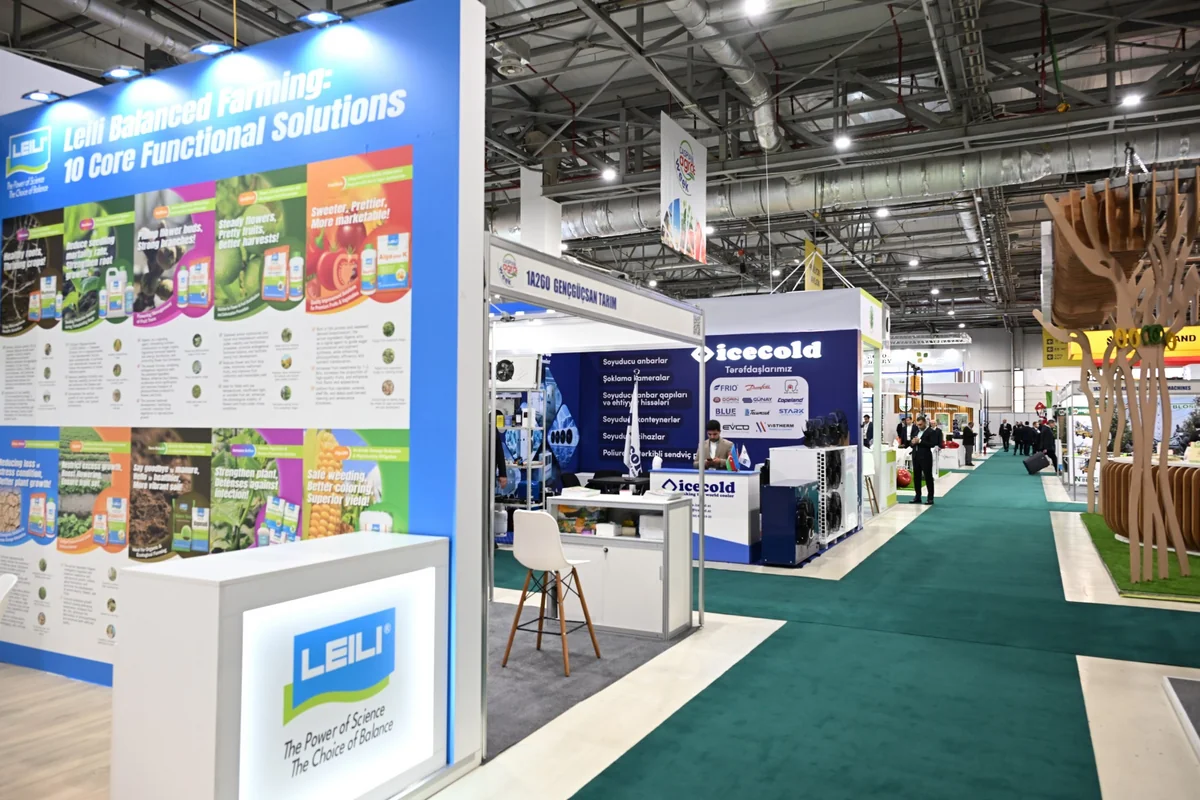 İlham Əliyev 19-cu "Caspian Agro Week" və 31-ci "InterFood Azerbaijan" sərgiləri ilə tanış olub