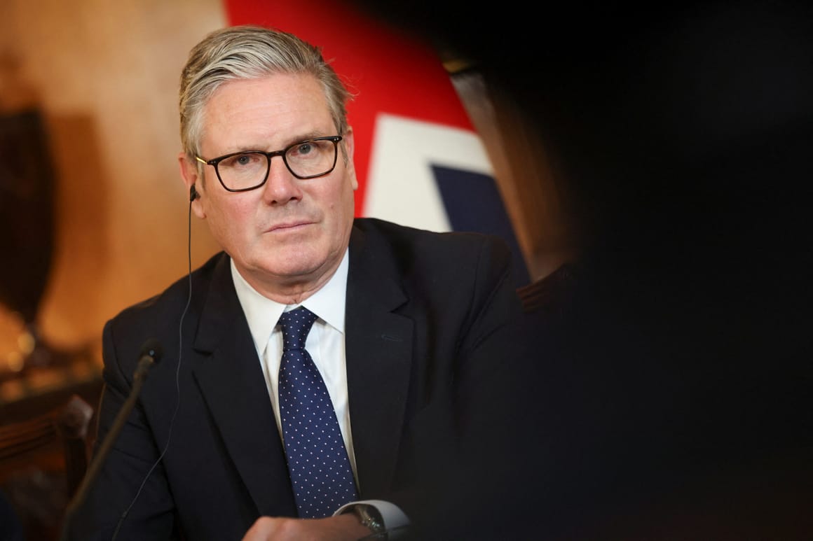     Starmer beynəlxalq sularda məsuliyyətli davranışın vacibliyini vurğulayıb