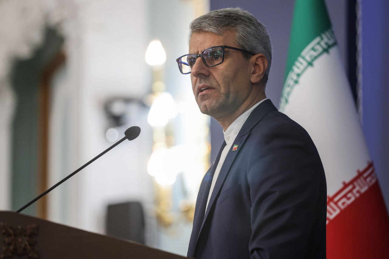     İran rəsmiləri atəşkəs olmadan irəliləyiş gözləmədiklərini bildiriblər