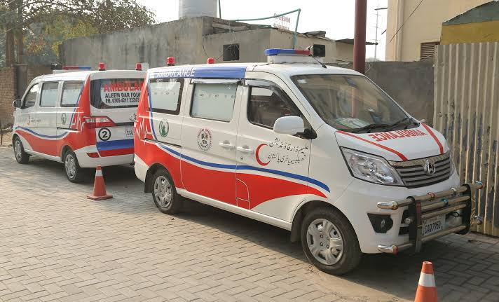 Bus crash in Pakistan's Balochistan leaves 24 dead, 8 injured