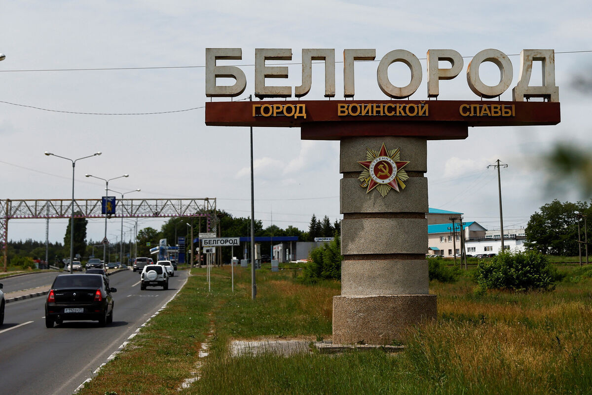 Belqorod vilayətinə endirilən zərbələrdə 1 nəfər ölüb, 22 nəfər xəsarət alıb